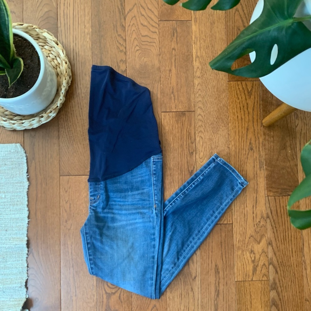 Madewell Maternity Jeans, 27, lighter blue